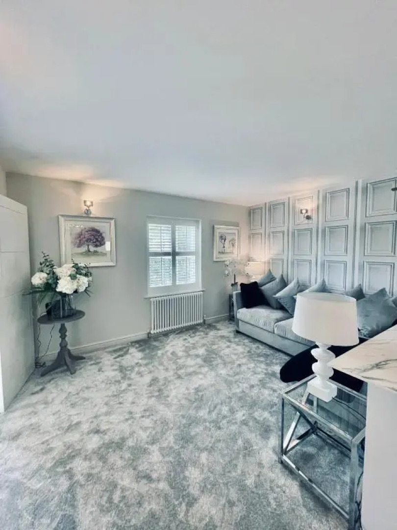 Cotswold Chic Retreats "Cloud Nine" 5 Star Chipping Campden-Parking-Garden