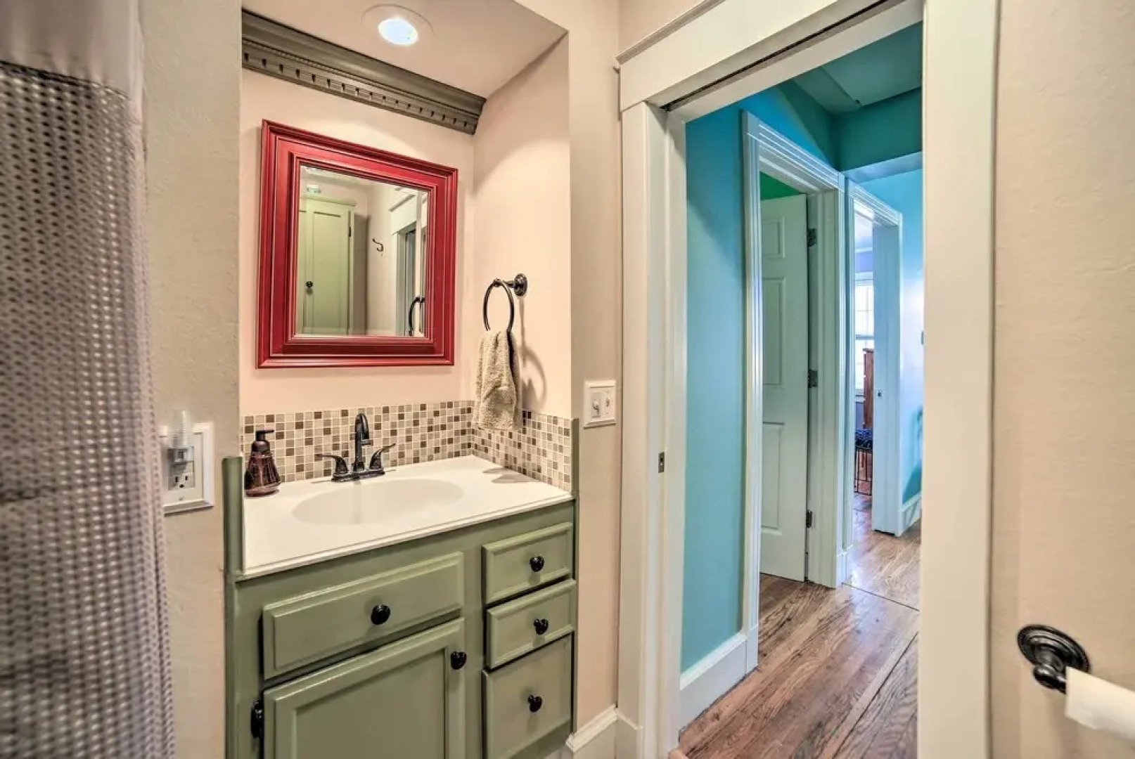 Modern Home w/ Backyard, 1 Mi to Dtwn Sturgeon Bay