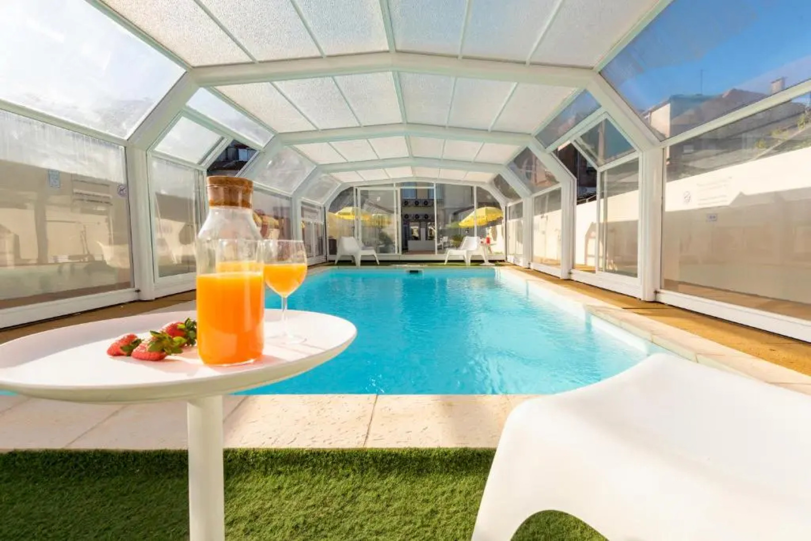 731 Costa Cabral Metro Residence