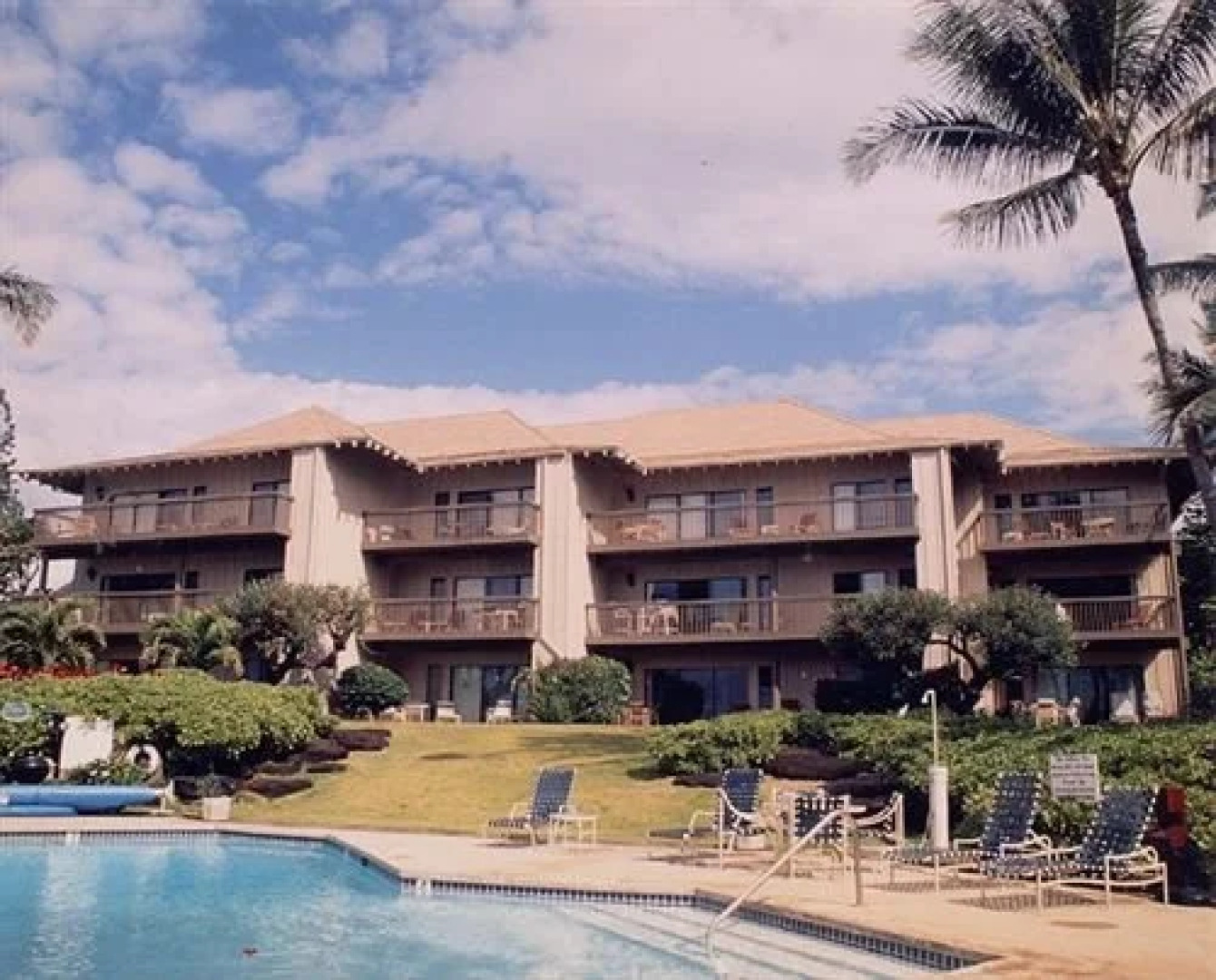 Castle Lanikai Resort