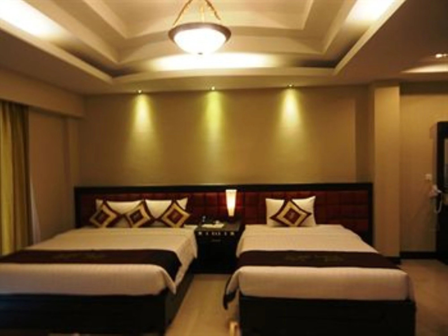 Rock Royal Hotel & Resort