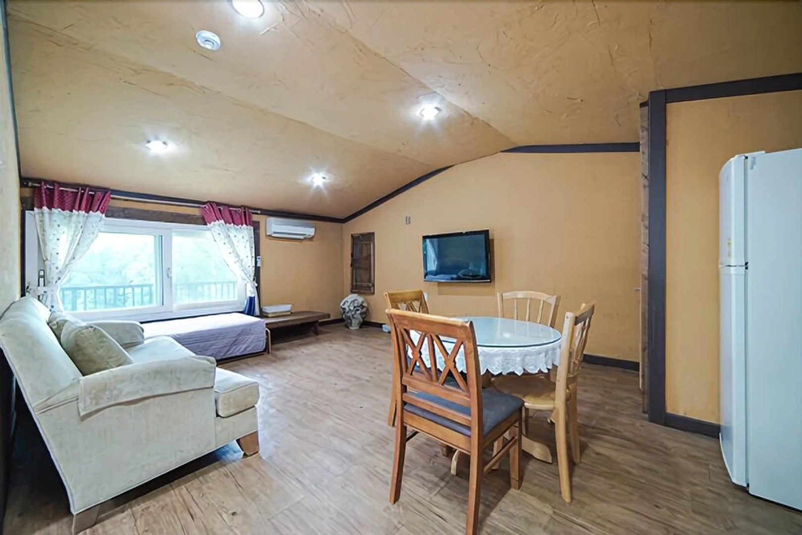 Yeosu Blue Sky Galaxy Pension