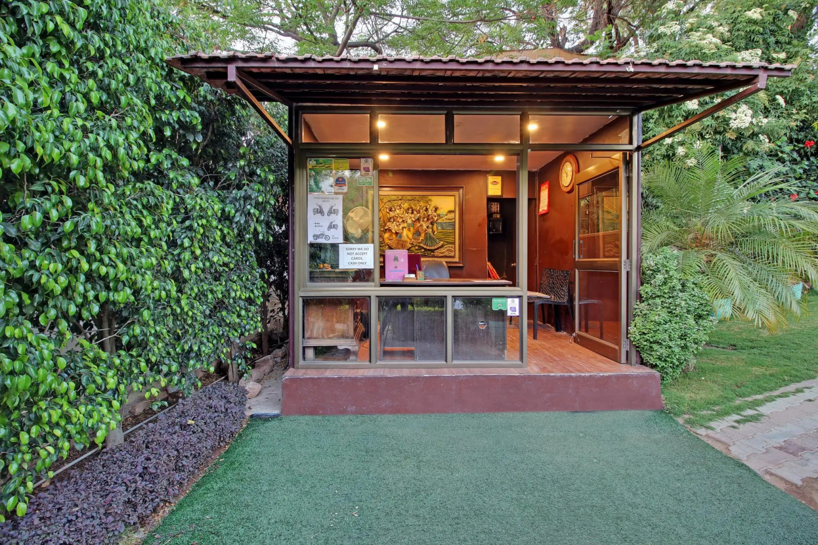 Hill 'N' You - A Boutique Garden Resort