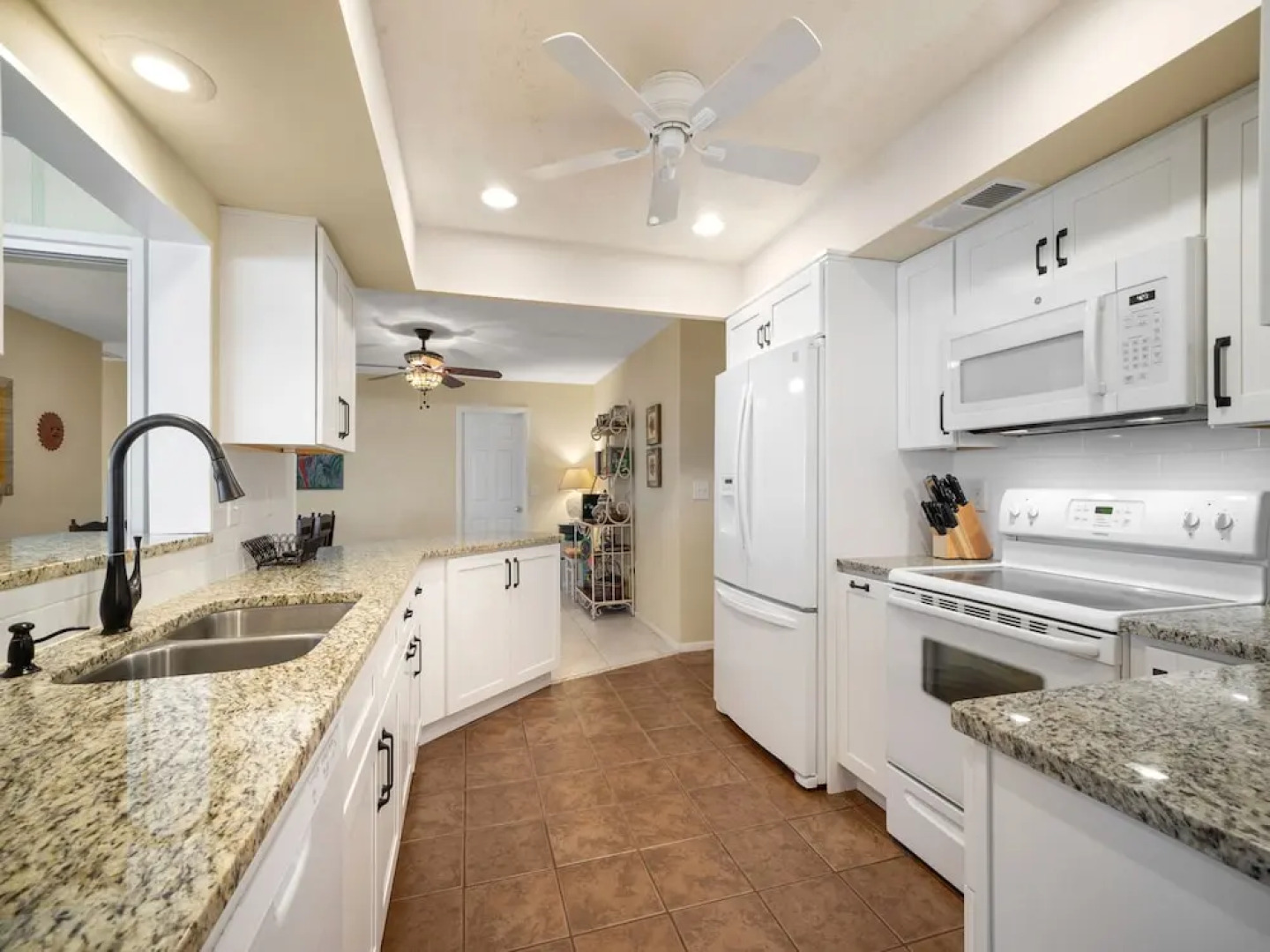 Lakeside House by Vacation Rental Pros