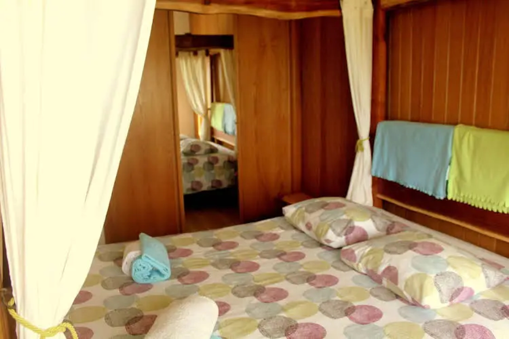 Almagreira Surf Hostel