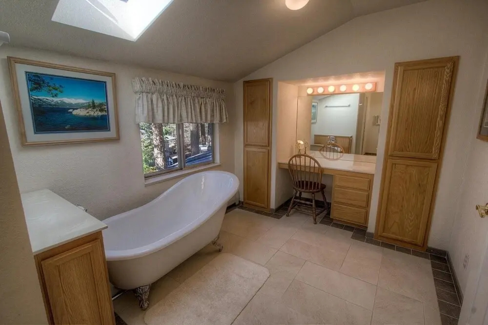 Cheyenne Chalet 4 Bedroom Home by RedAwning