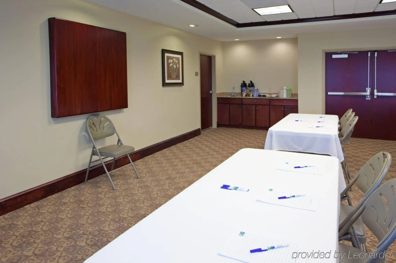 Holiday Inn Express Hotel & Suites Tappahannock by IHG