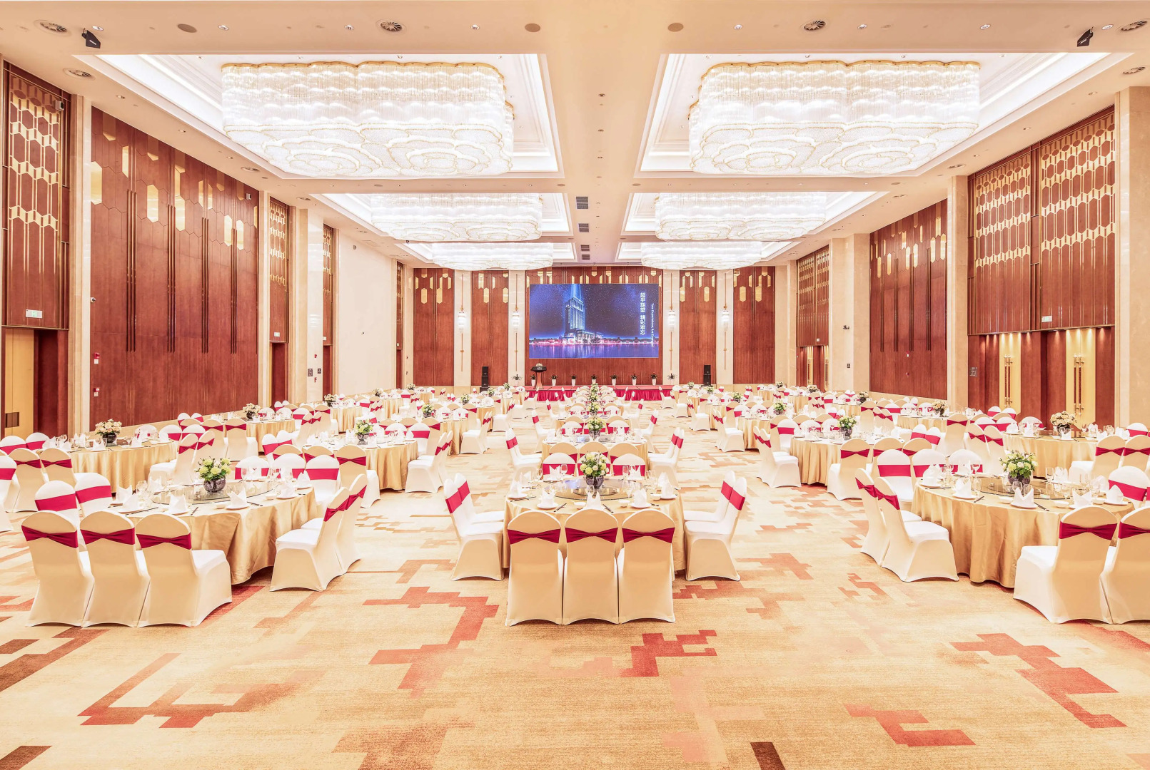 Howard Johnson New District Plaza Ziyang