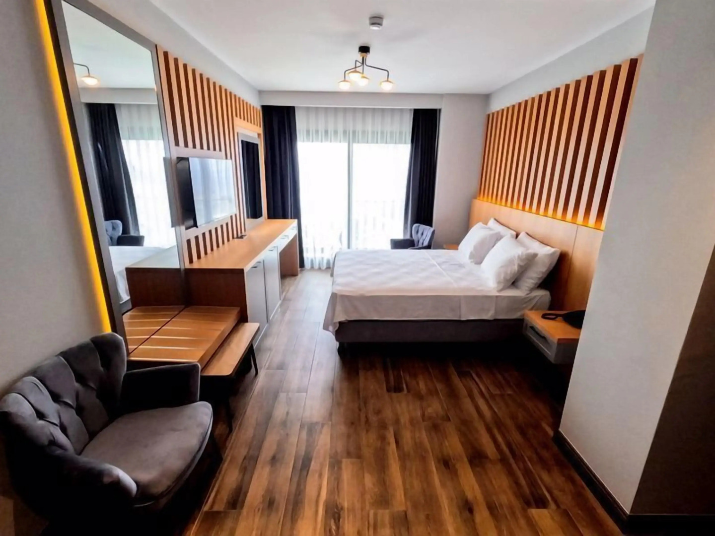 The Rest Port Argento