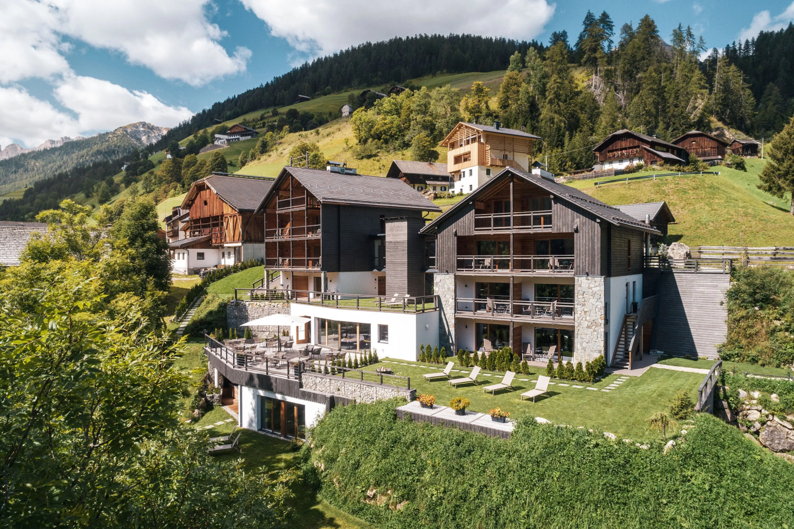 Les Dolomites Mountain Lodges
