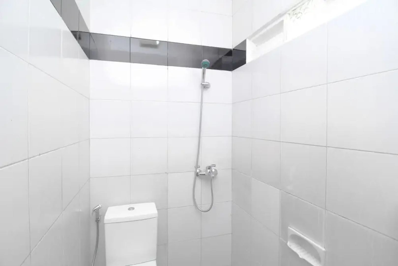 Airy Dimoro Batanghari Blitar