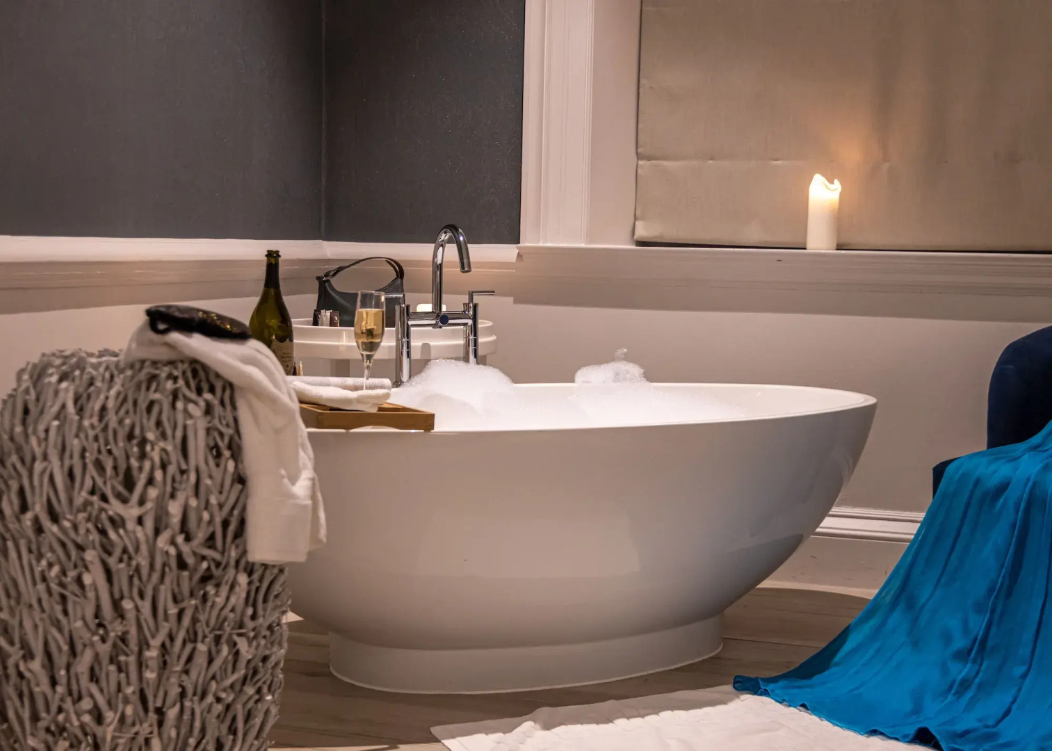 Barnett Hill - Luxury Hotel