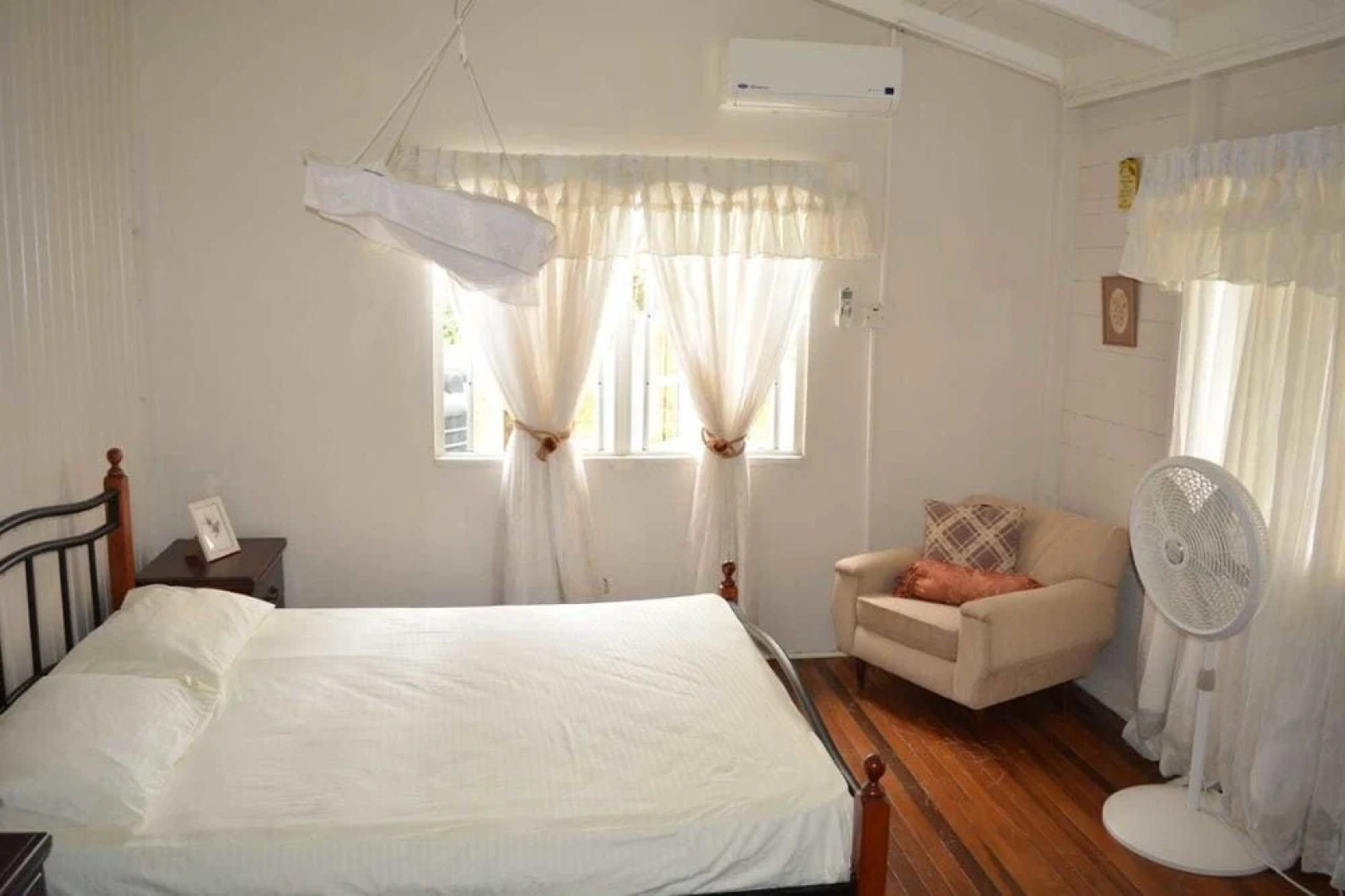 Three Bedroom Holiday Accomodation