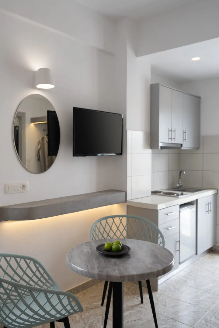 White Lily - Adults Only 16 plus