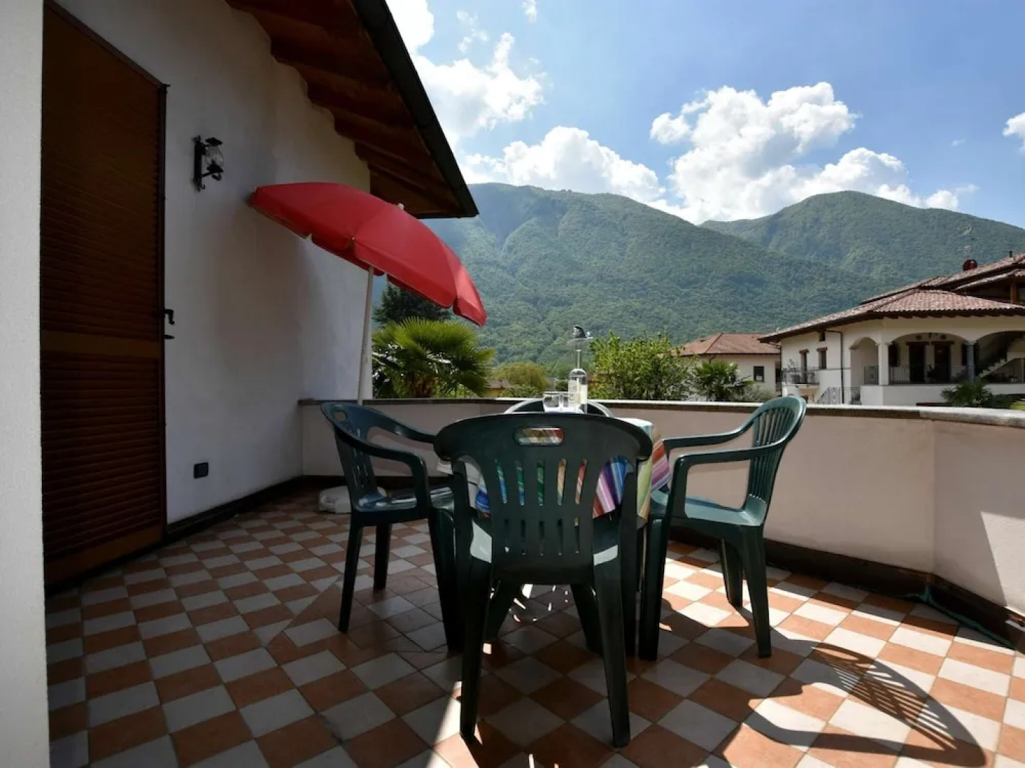 Belvilla by OYO Flat With Terrace Near the Lake