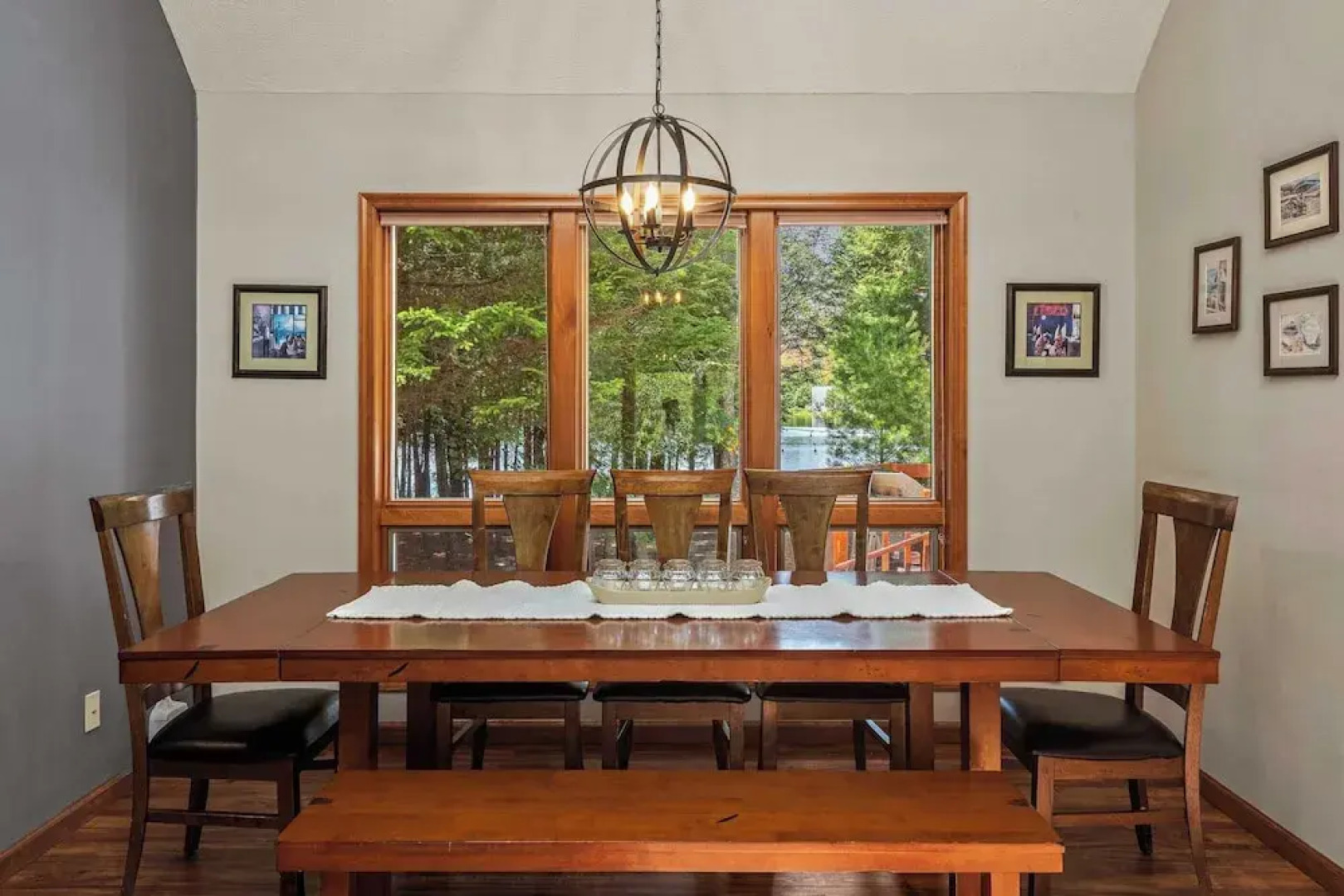 Tranquil Waterside by Avantstay Lakefront + Dock, Game Room, Views