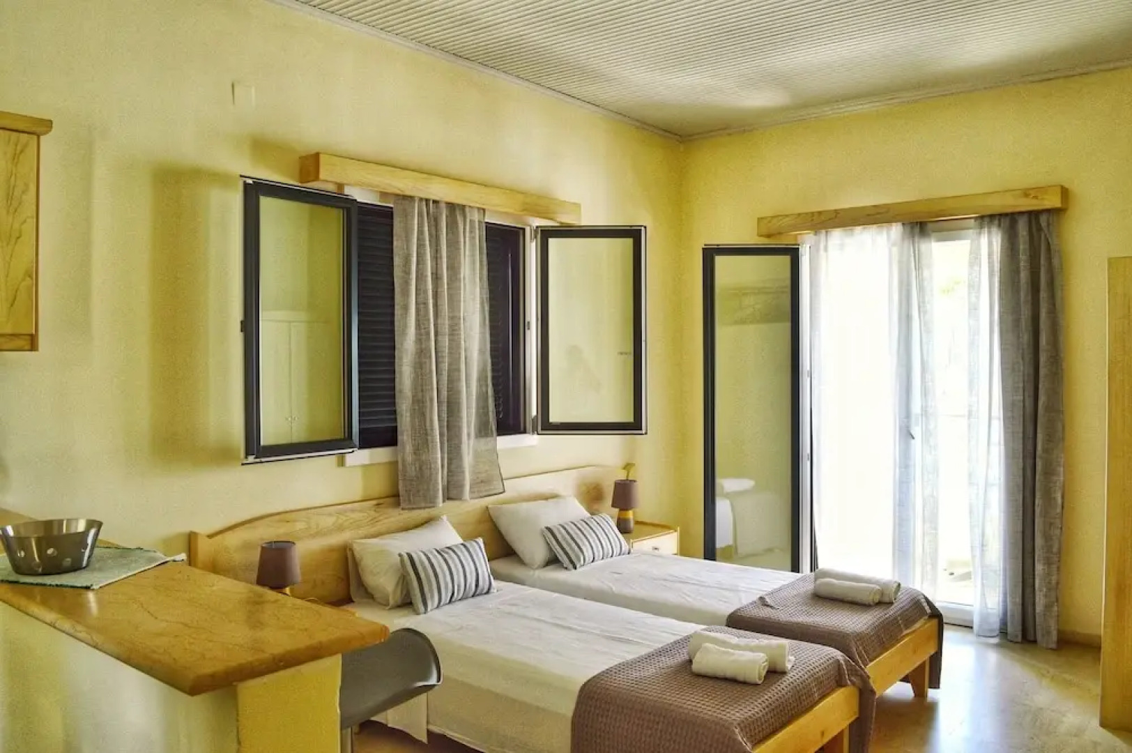 SunRose Beach Aparthotel