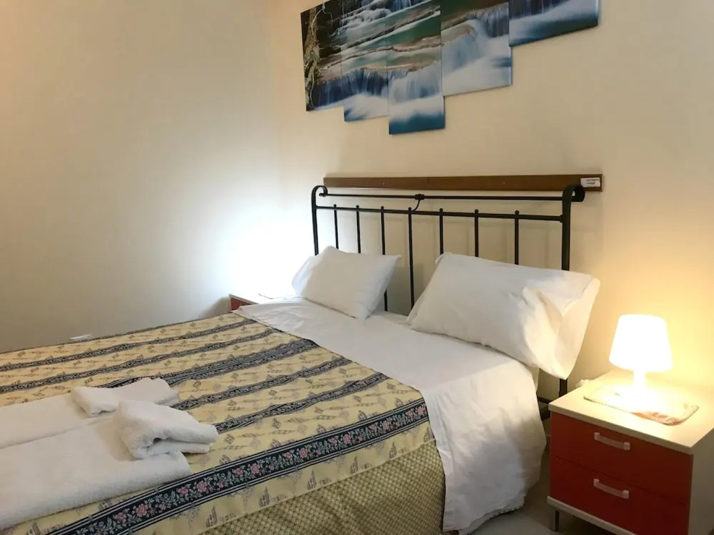 House With 6 Rooms in Enna, With Wonderful Lake View, Private Pool, En