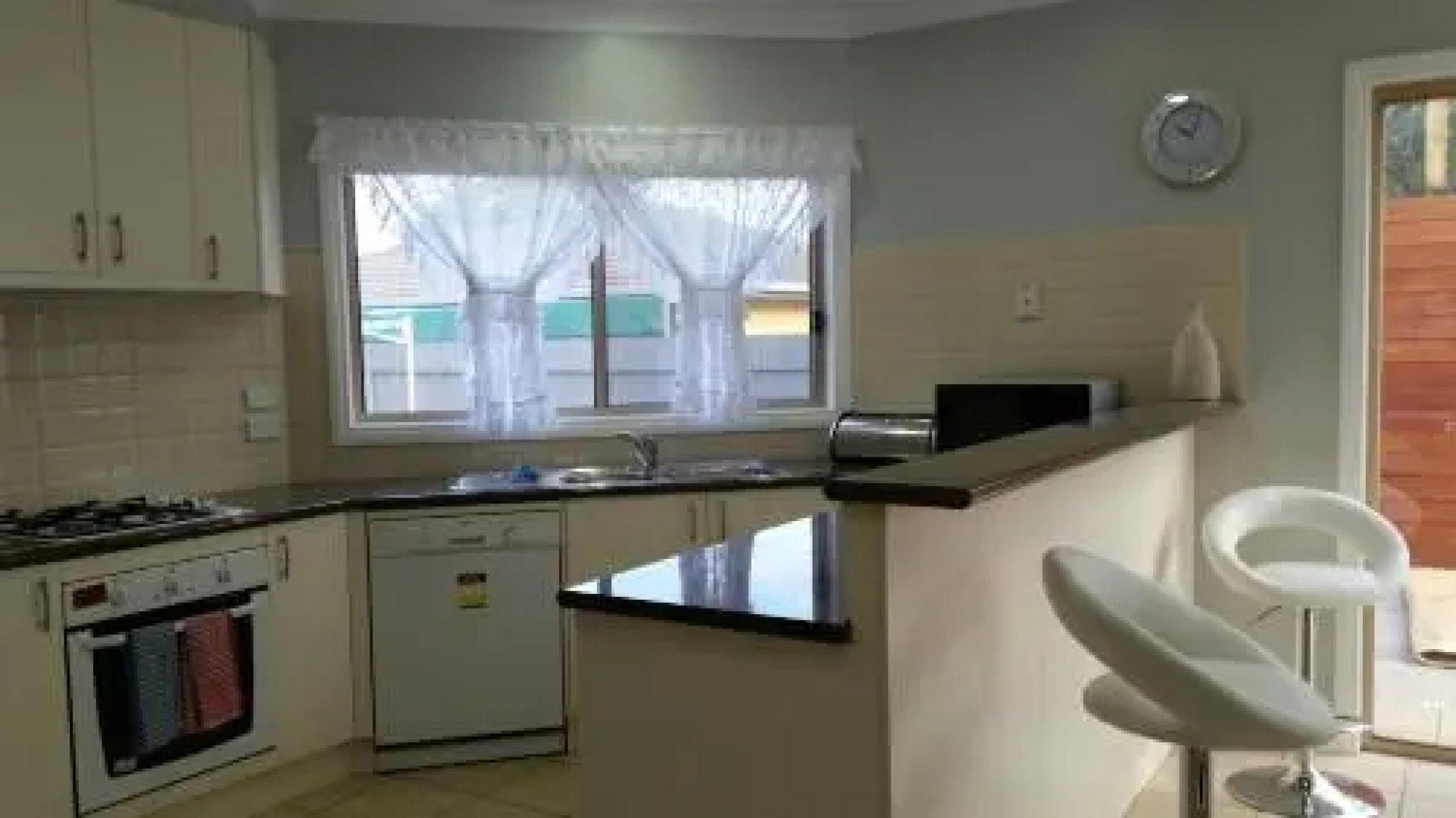 Numurkah Self Contained Apartments - The Saxton