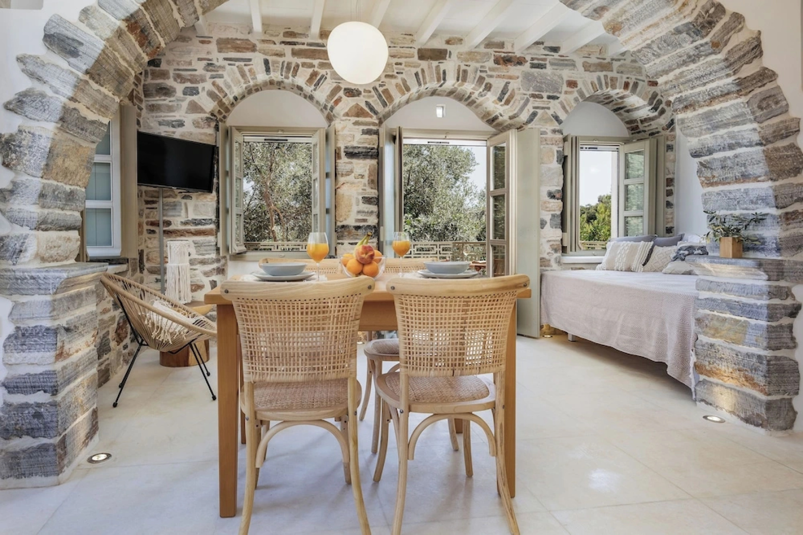 Zos Suites