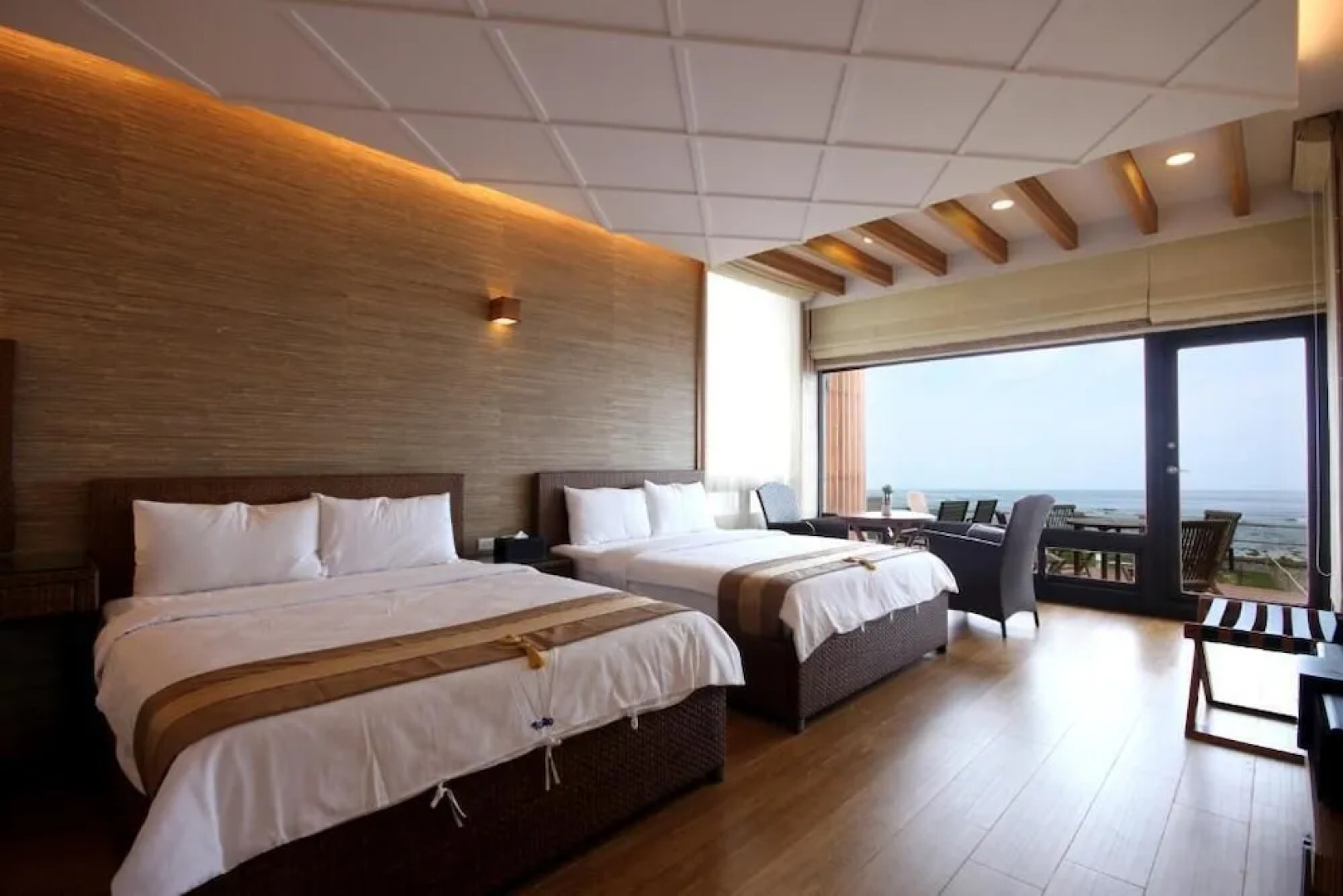 TORO Ocean Front B&B