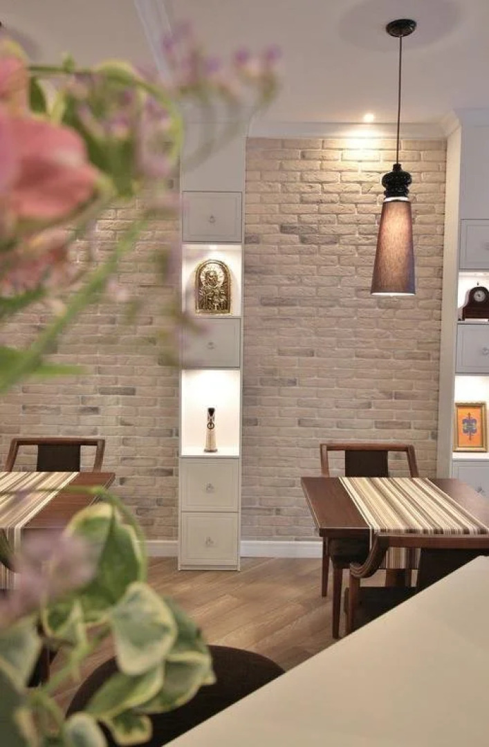 Cottage by the Marina