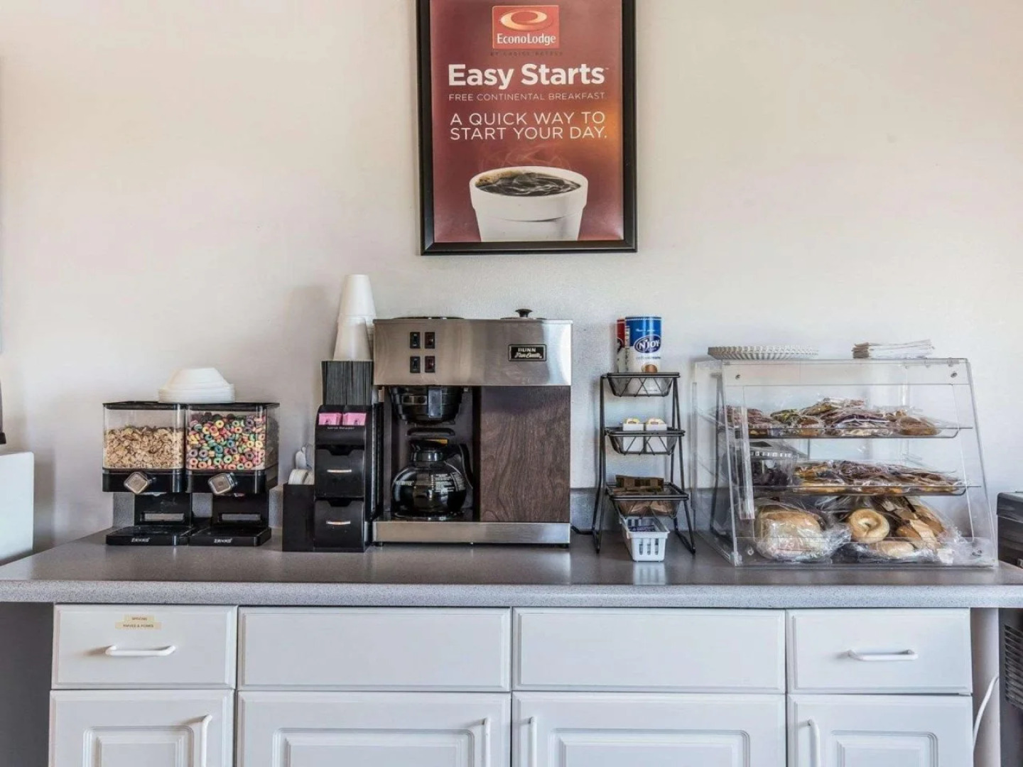 Ameri-Stay Inn & Suites