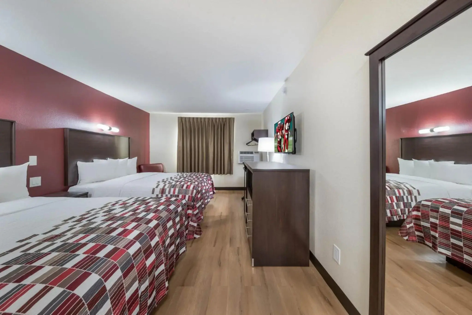 Red Roof Inn & Suites Denton