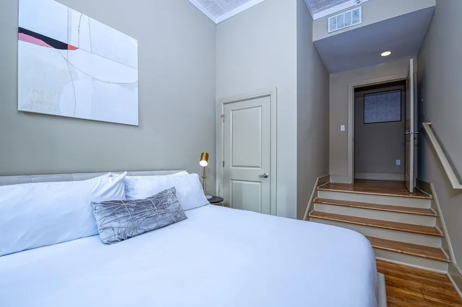 Kasa Columbia Main Street