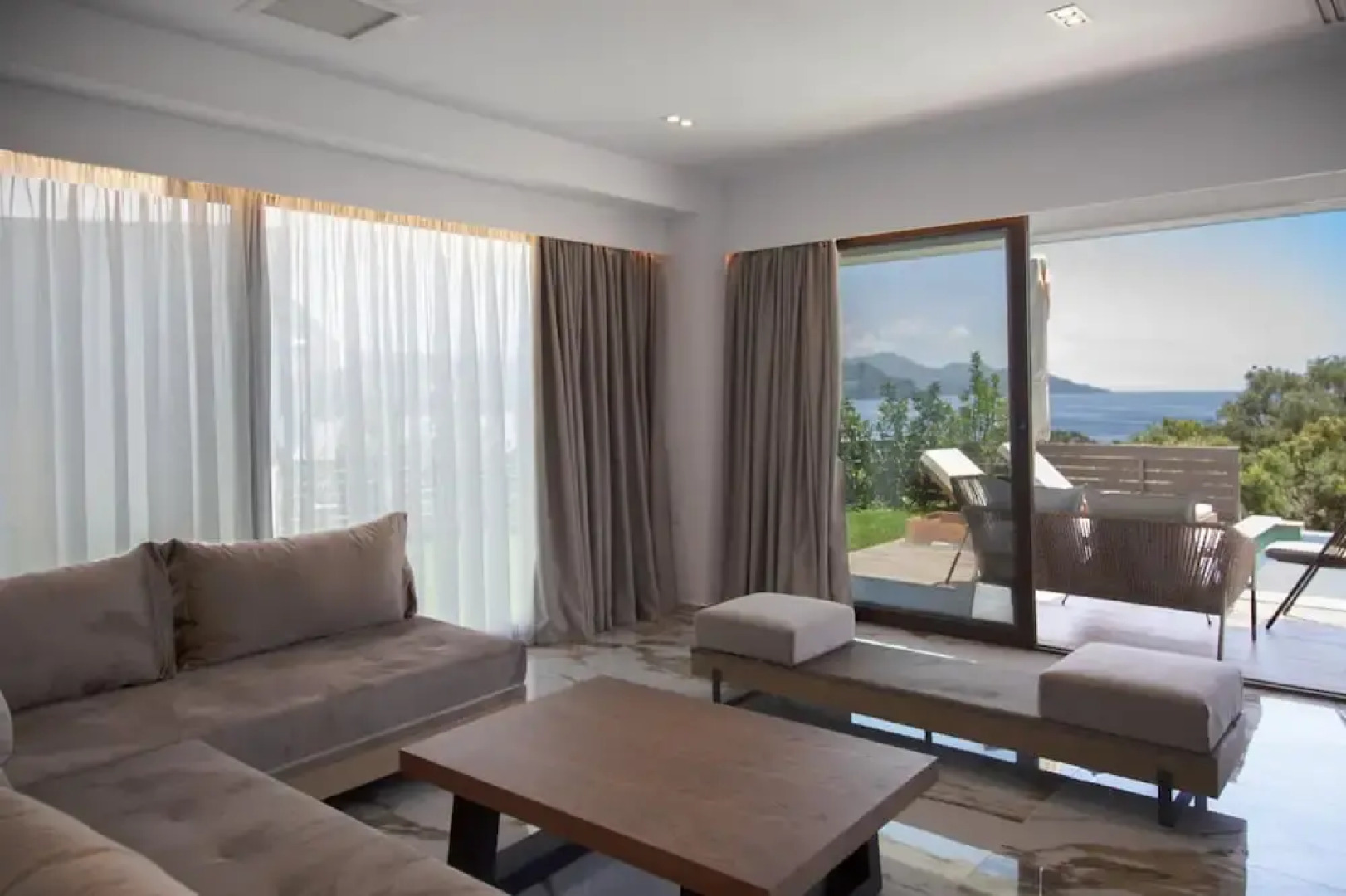 Zavia ENA in Syvota With 2 Bedrooms and 3 Bathrooms