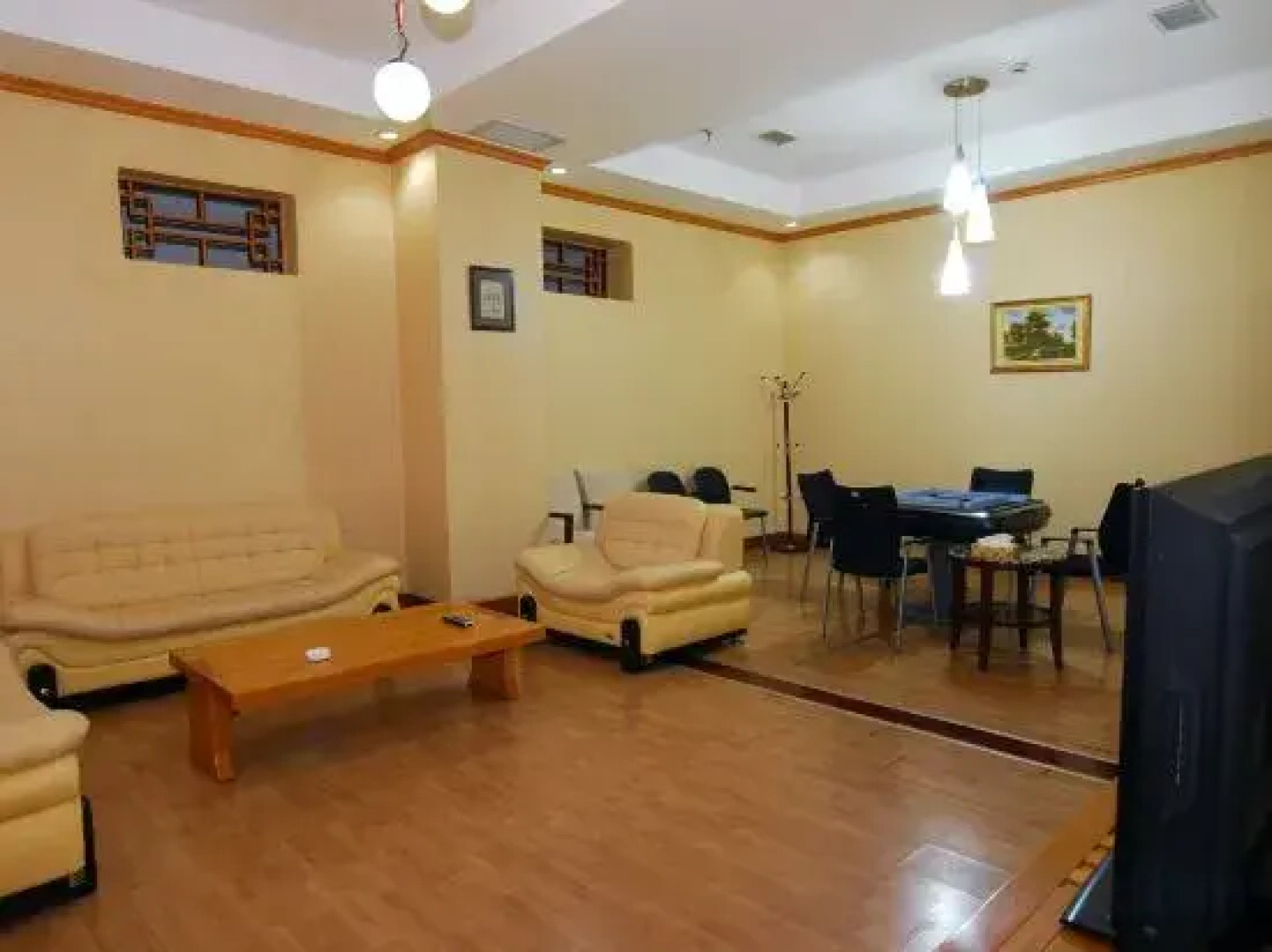 Shiji Guangchang Hotel