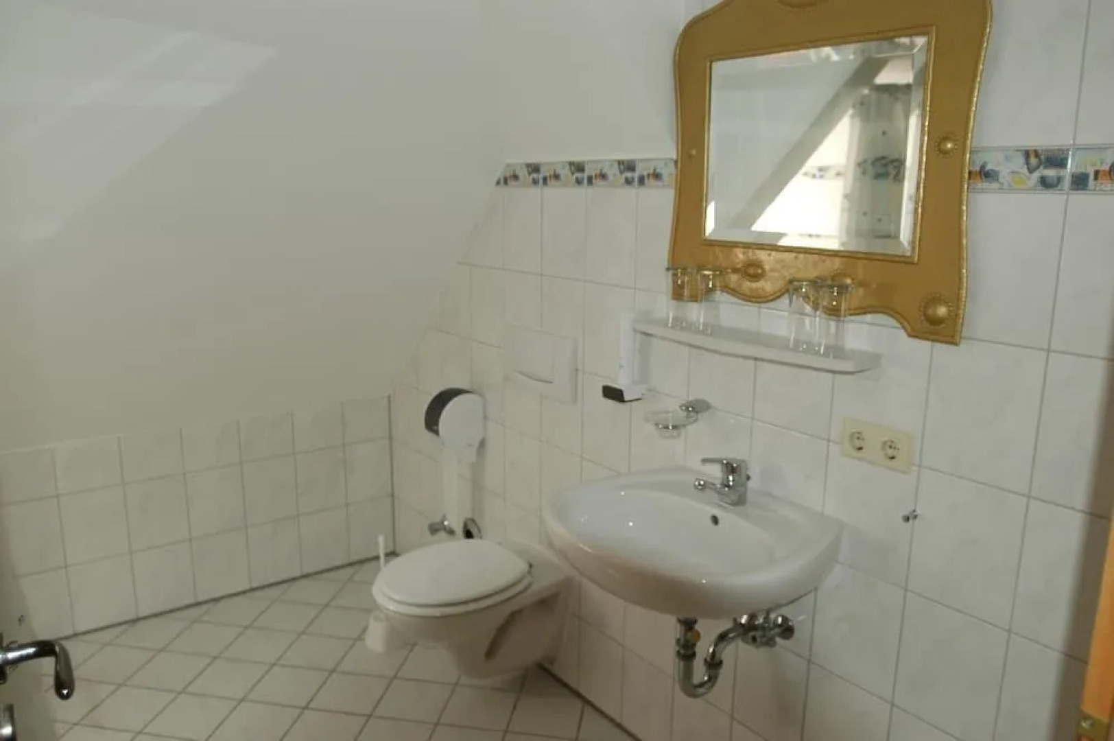 Tiroler Landgasthaus Besenkammerl