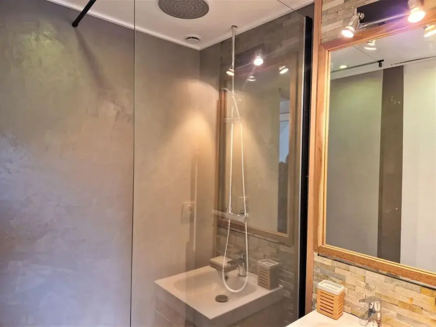 Comfortable Holiday Home, Near Goelo Coast, Pordic