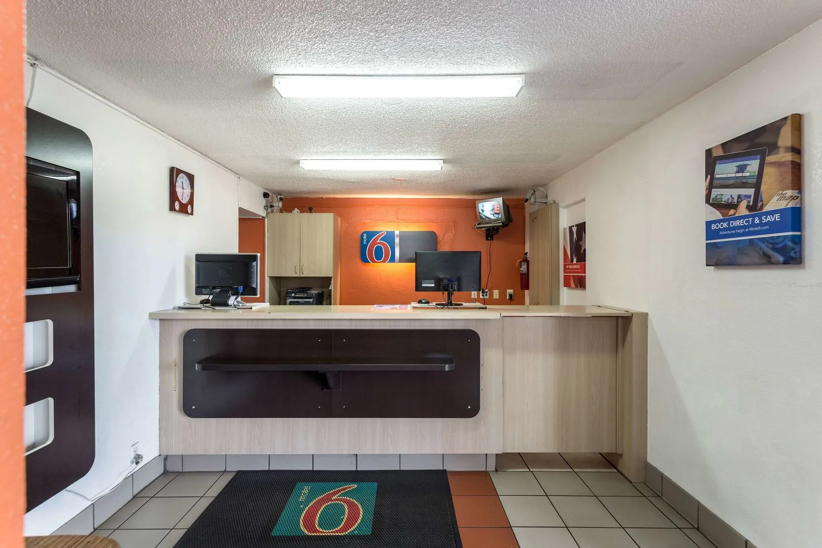 Motel 6 Evansville