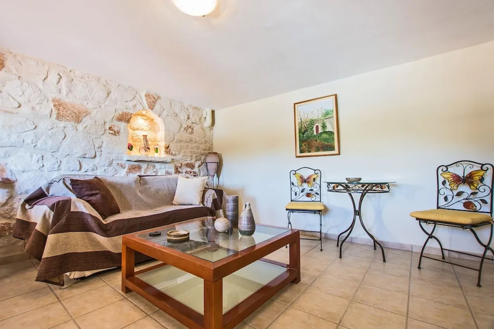 The Vivian - Luxury Stone Villa