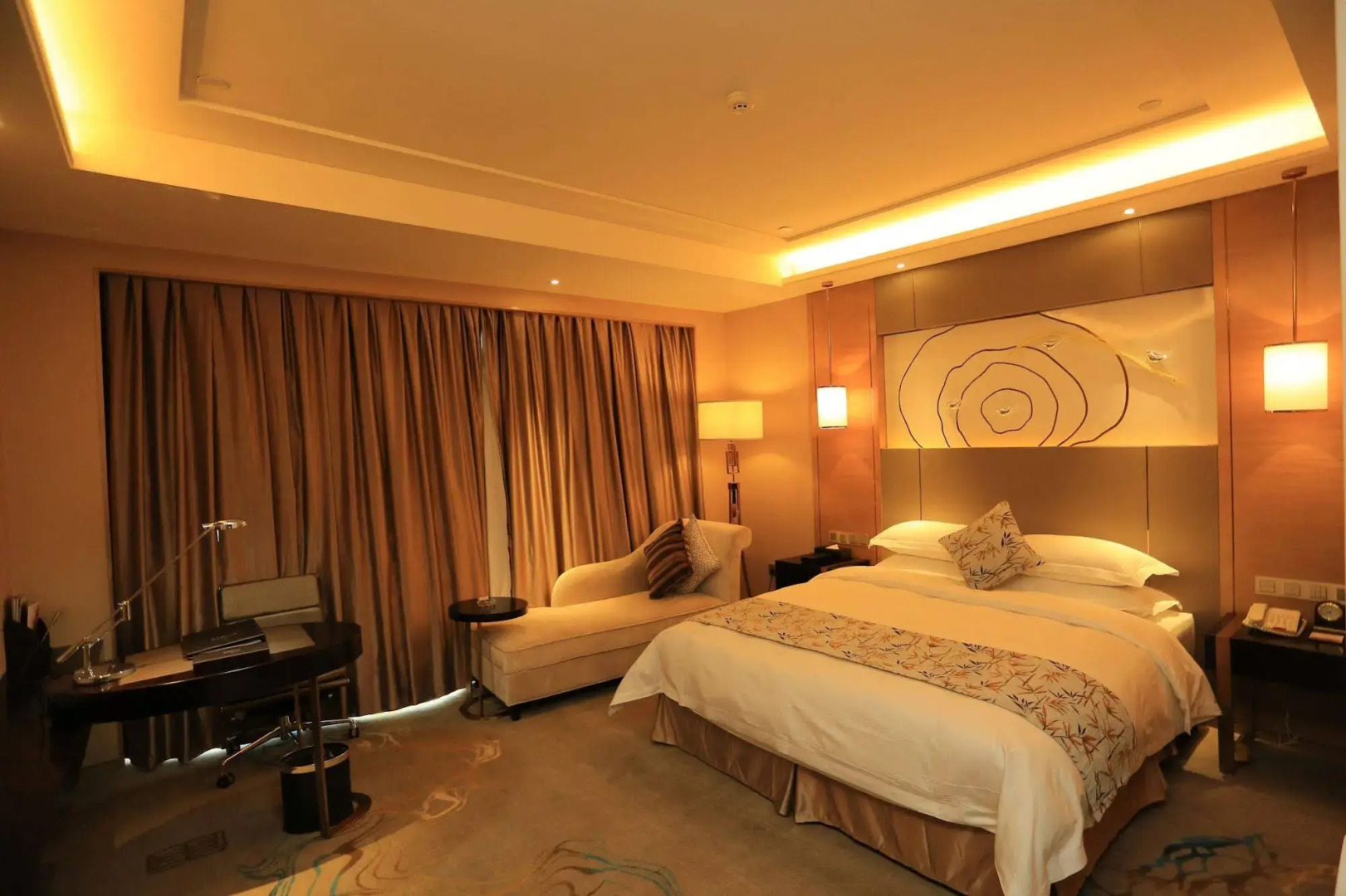 Ramada Yiyang Taojiang