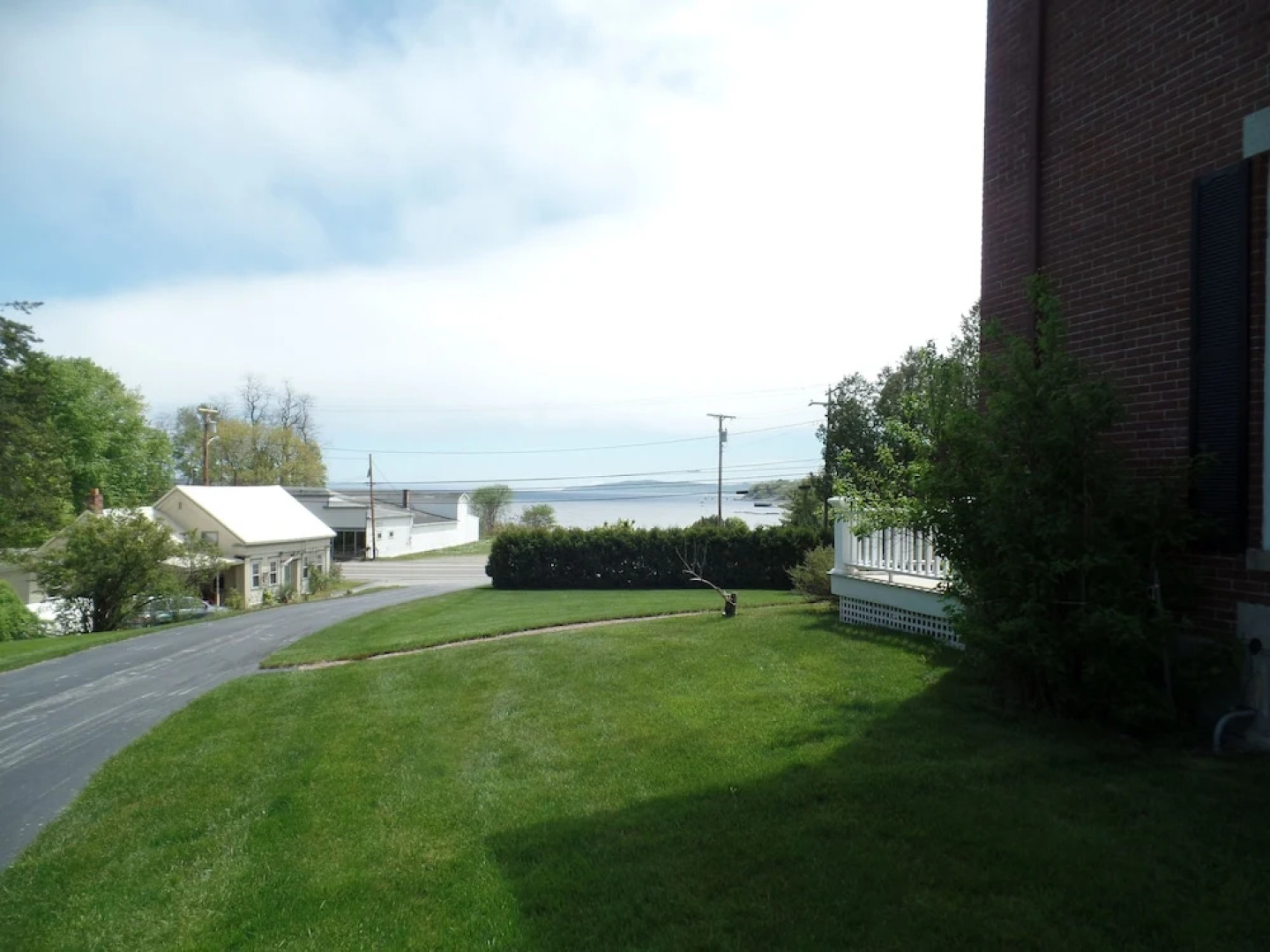 Captain Sweetser's Inn