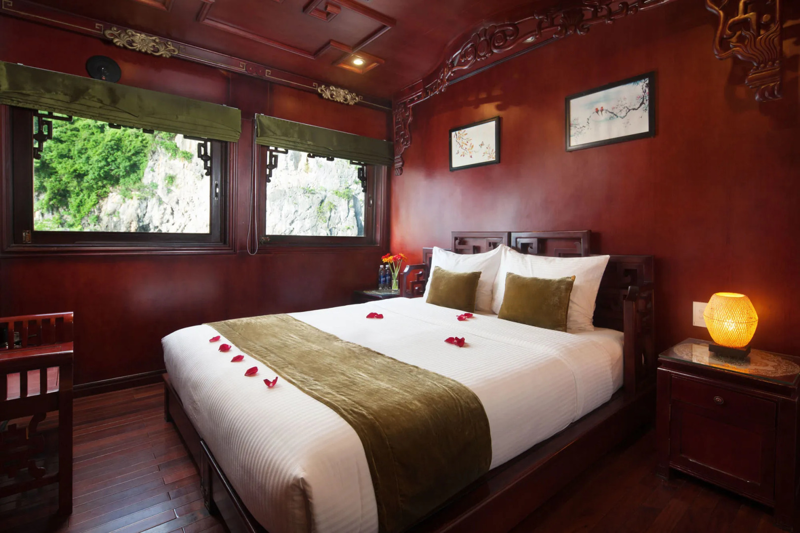 Halong Royal Palace Cruise