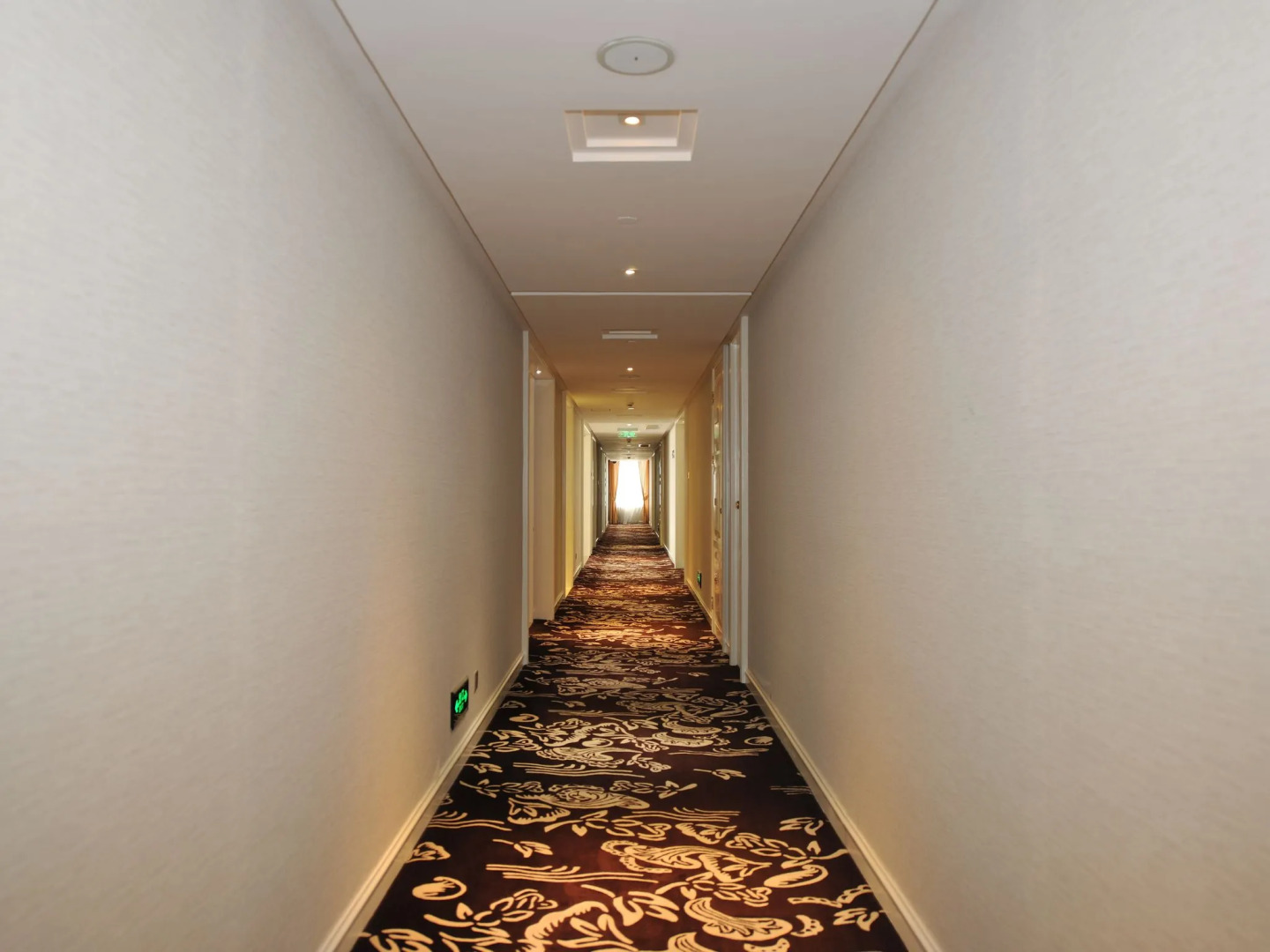 Wealthy All Suite Hotel Suzhou