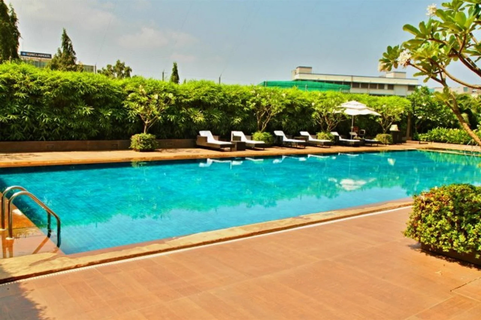 Courtyard by Marriott Mumbai International Airport