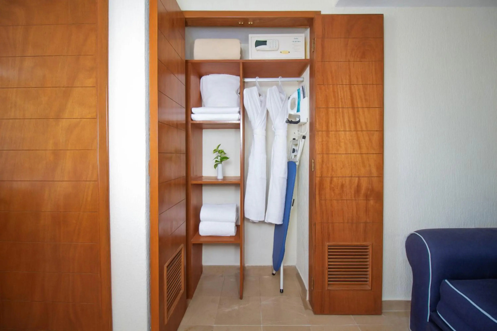 Plaza Pelicanos Grand Beach Resort - All Inclusive