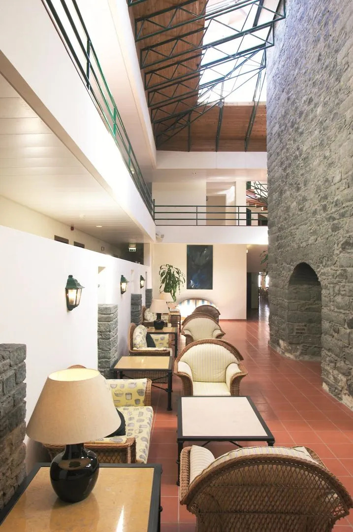 Отель Torre Praia Hotel