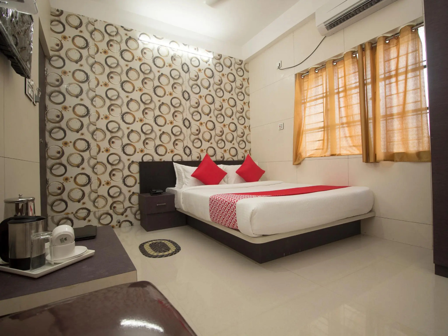 OYO 14795 Hotel Priyanshu
