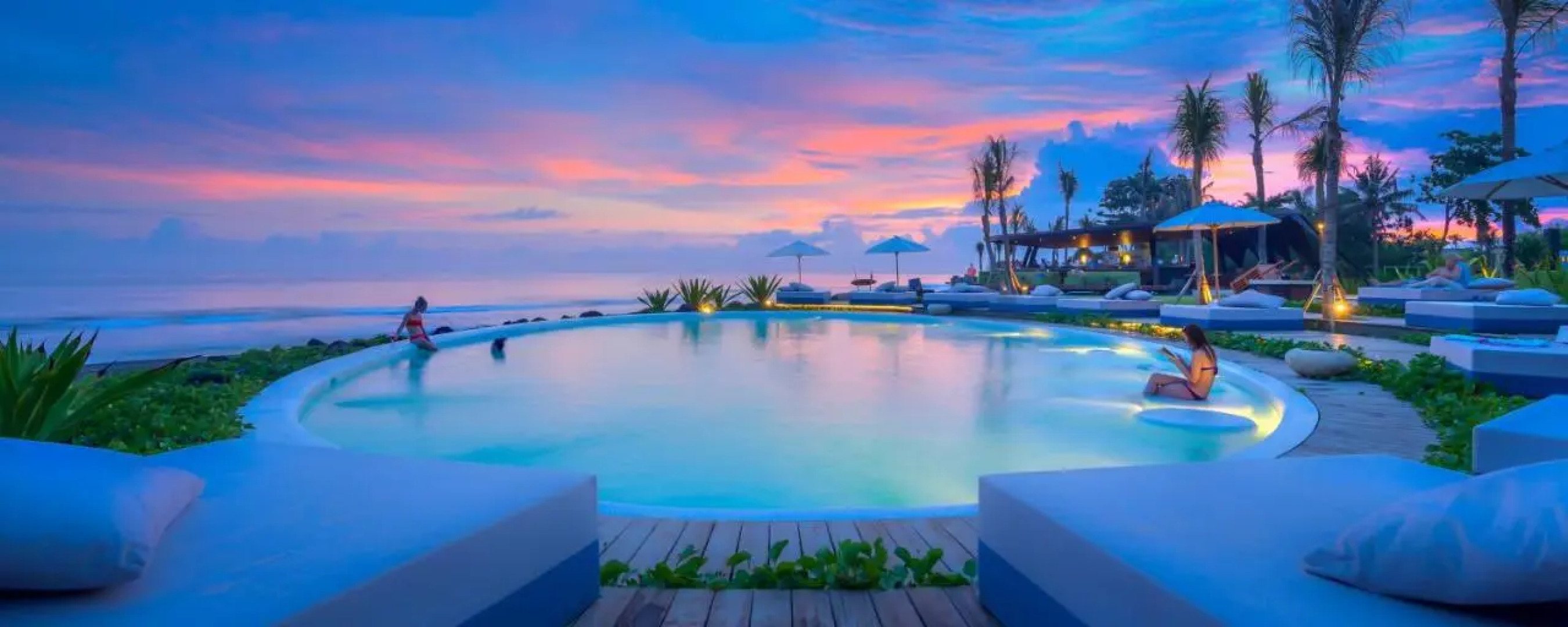 Hotel Komune and Beach Club Bali