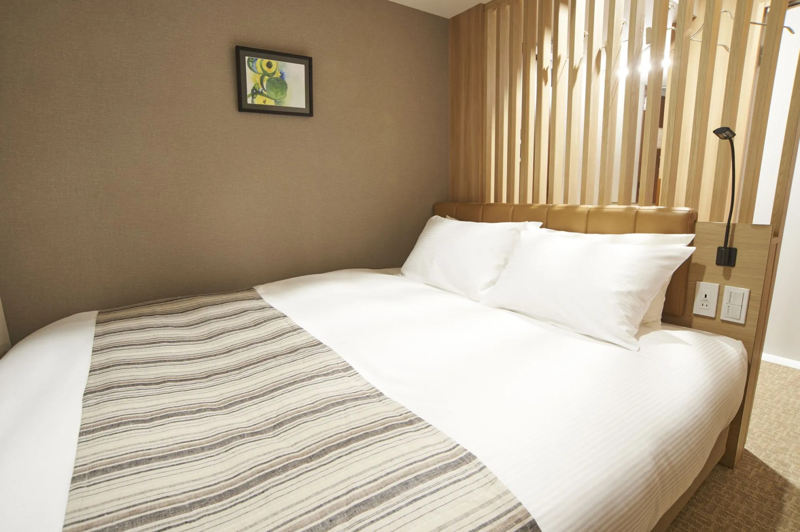 Quintessa Hotel Tokyo Haneda Comic & Books