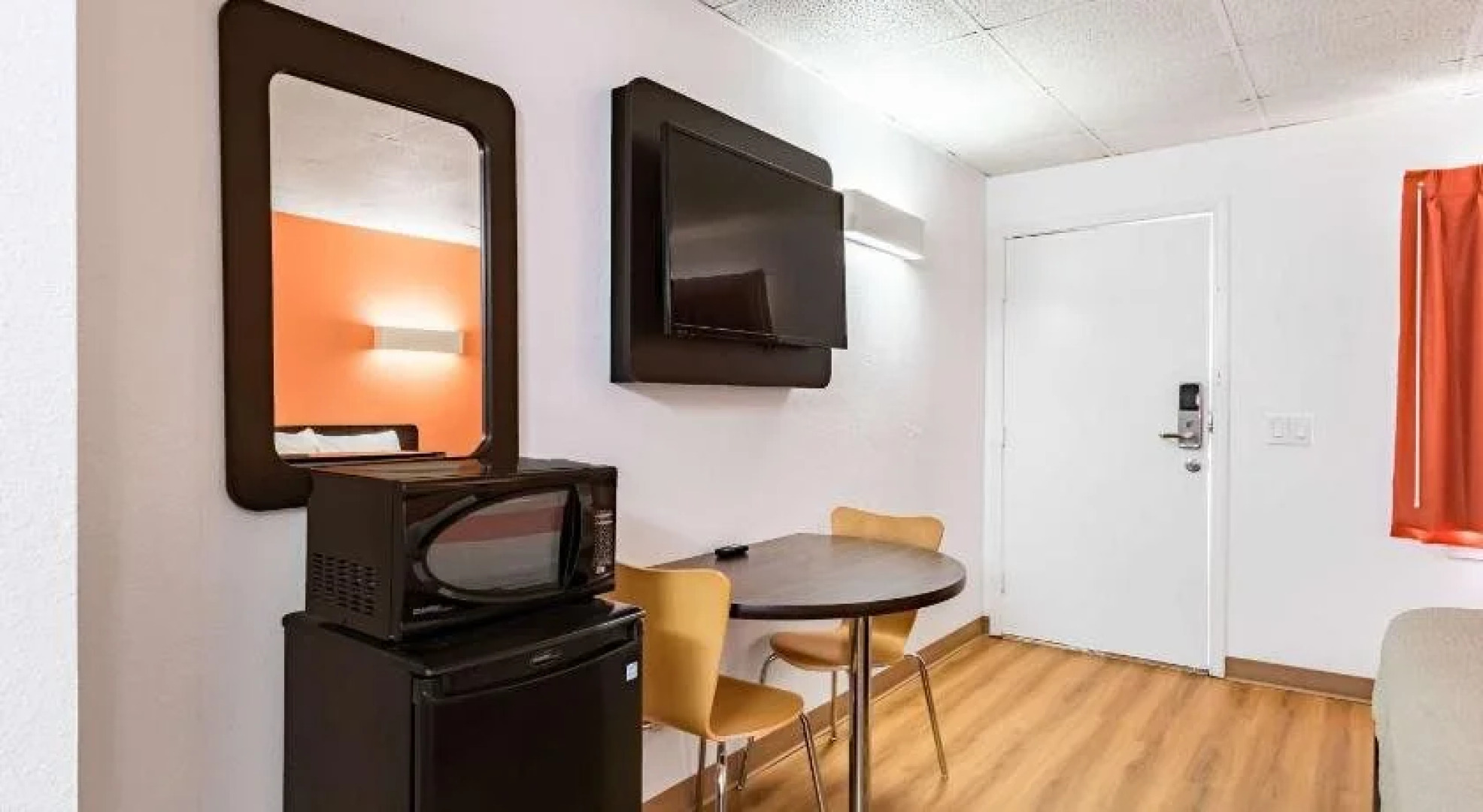 Motel 6 Walterboro, SC