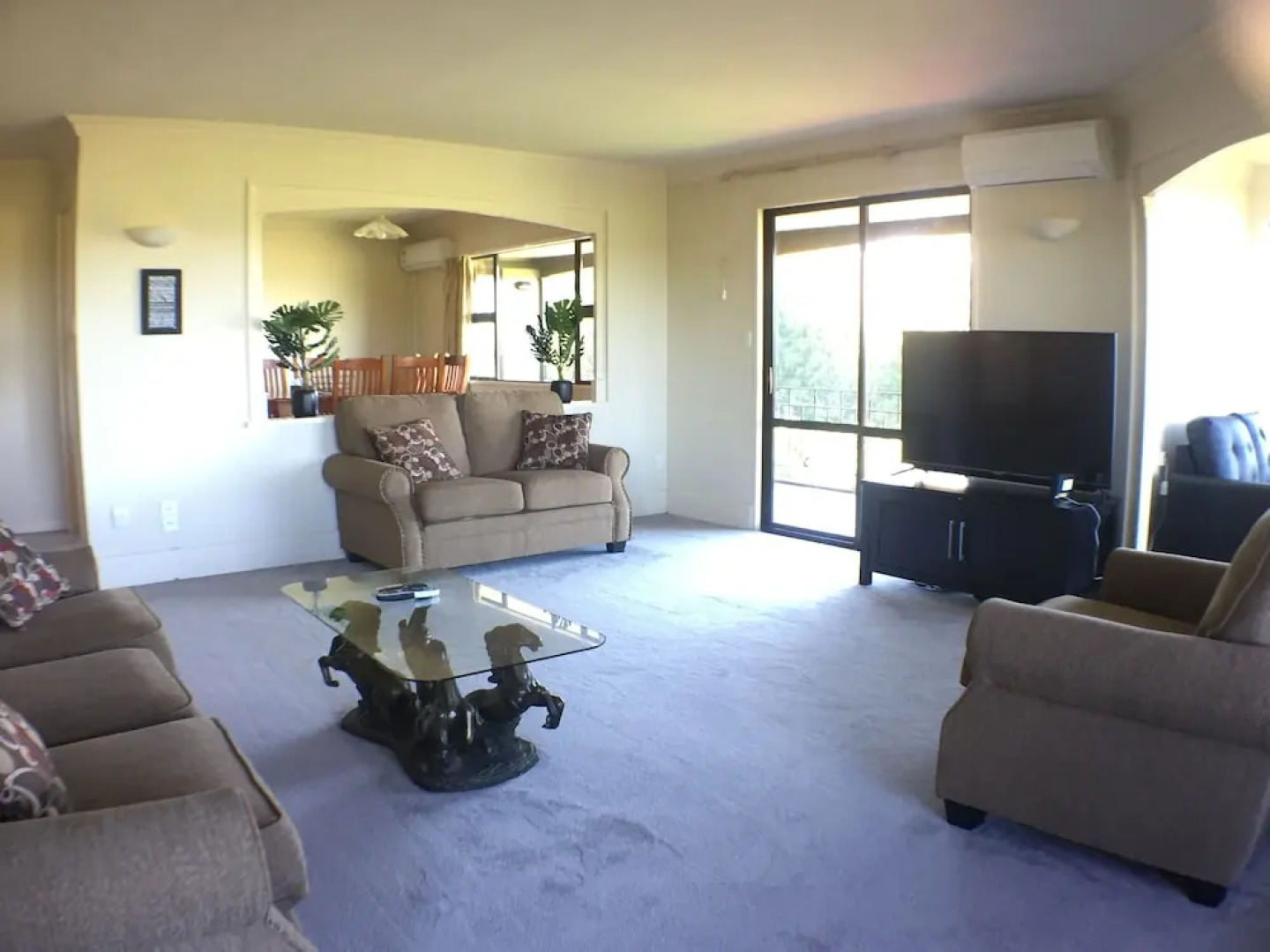 Luxury Country Views in Riverlea