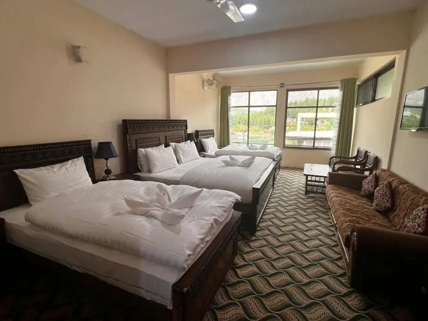 Hotel Mountain Lagoon