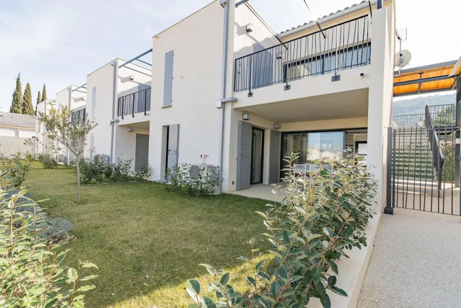 Apartment With 2 Bedrooms in Malaucène, With Shared Pool, Enclosed Garden and Wifi