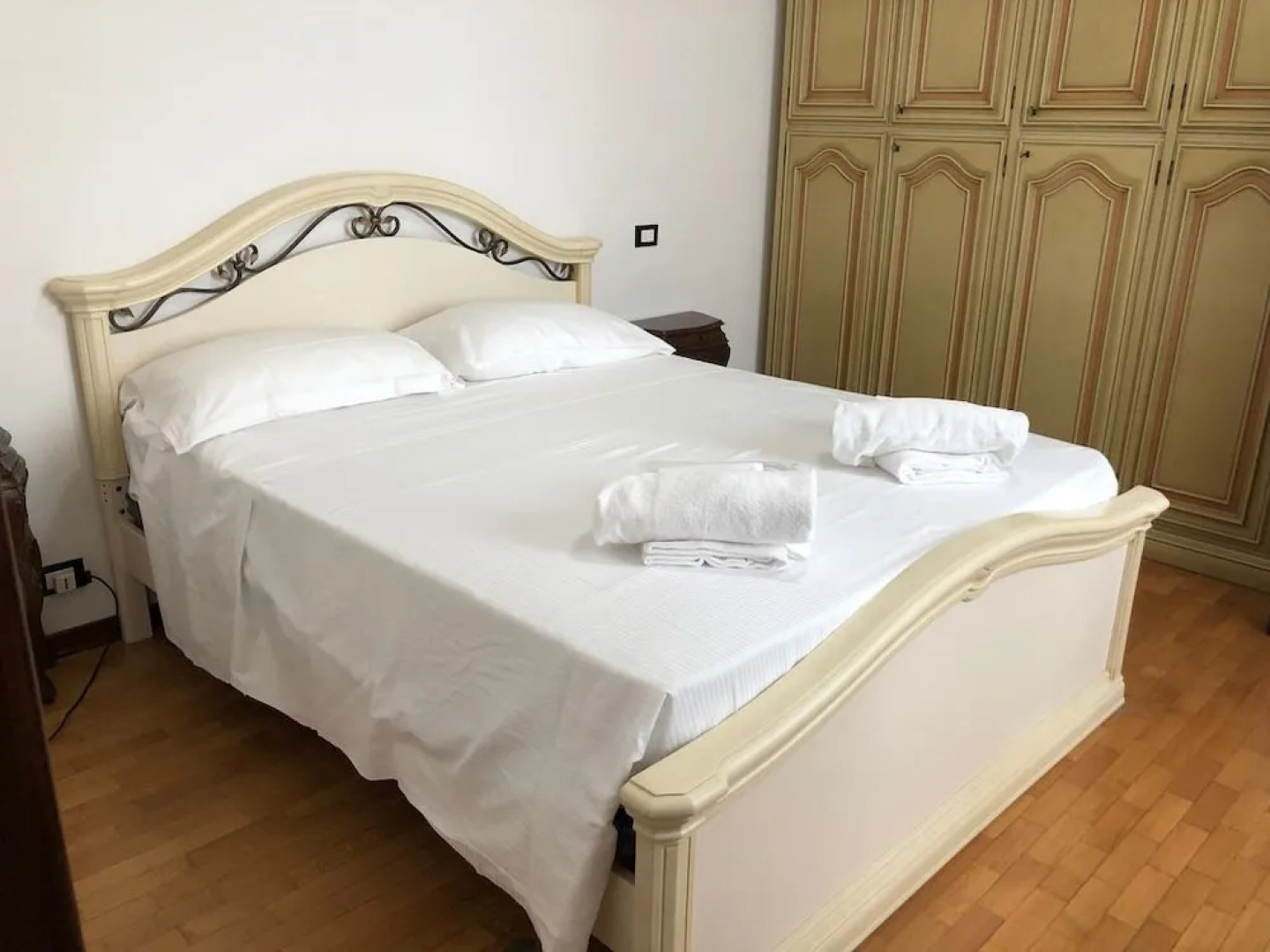 Welc-oM Thermal Apartment